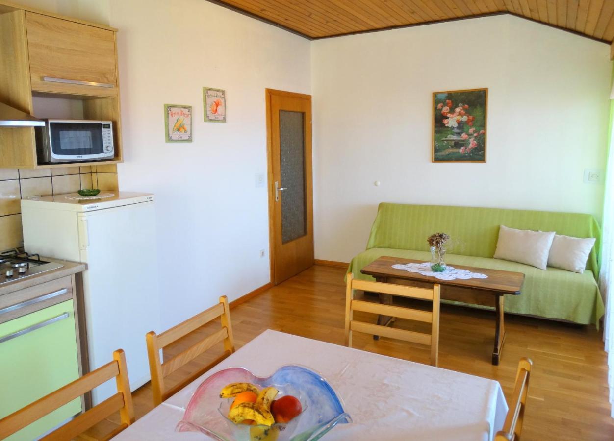 Apartmani Crikvenica 30080 - Libuska Zimmer foto
